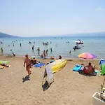Appartement In With Sea View, Balcony, Air Conditioning, Wi-fi
