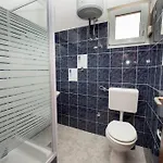 In With Sea View, Balcony, Air Conditioning, Wi-fi Duće
