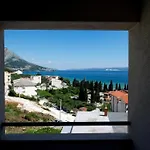 Appartement In With Sea View, Balcony, Air Conditioning, Wi-fi *
