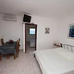 In With Sea View, Balcony, Air Conditioning, Wi-fi Appartement