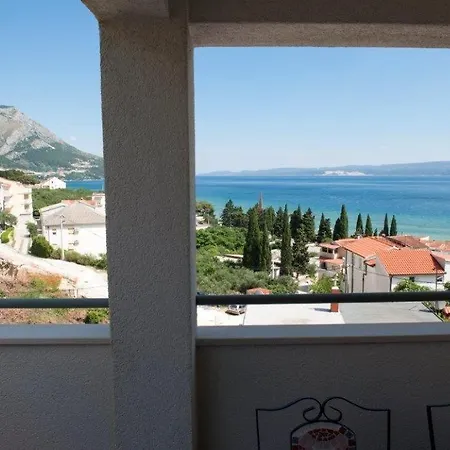 Apartment In With Sea View, Balcony, Air Conditioning, Wi-fi *