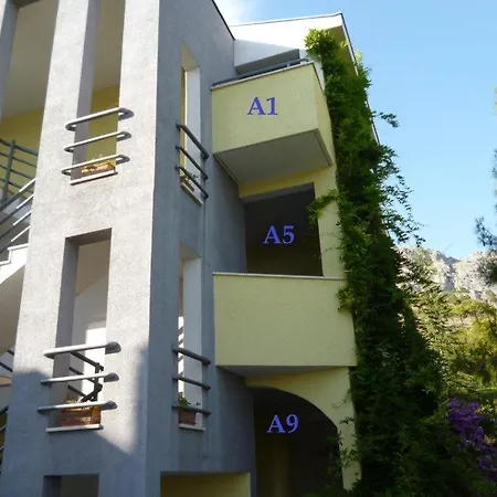 Appartement In With Sea View, Balcony, Air Conditioning, Wi-fi *