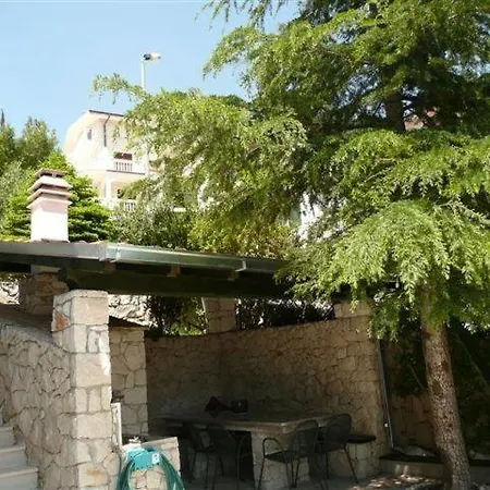 Apartment In With Sea View, Balcony, Air Conditioning, Wi-fi